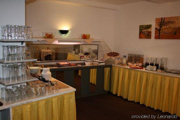 Invite Hotel Nuernberg City Restaurant bilde
